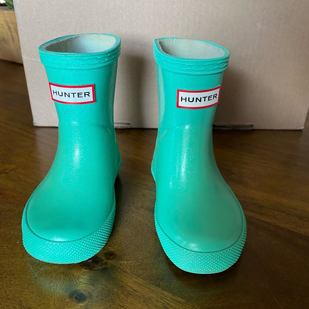 Toddler Hunter boots. Ocean swell glitter.